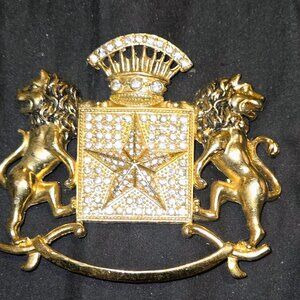 GOLDEN LION CREST RHINESTONE BELT BUCKLE